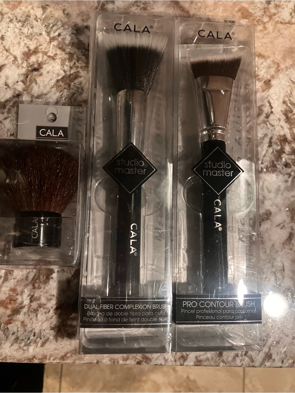 Make up applicators